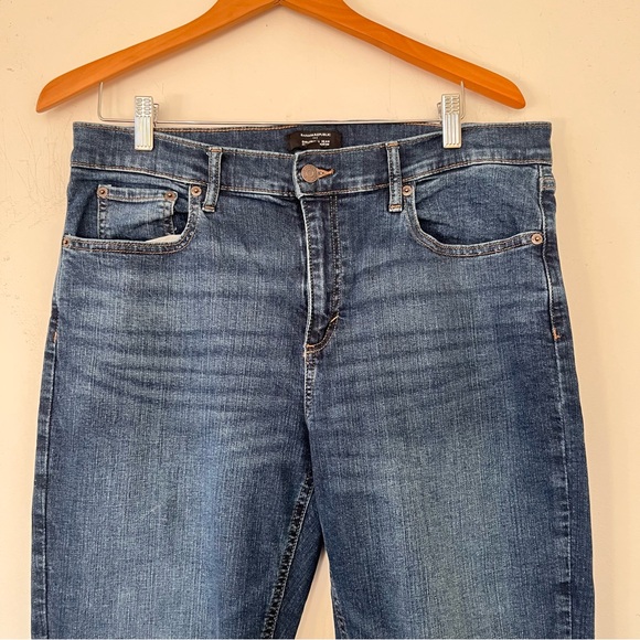 Banana Republic‎  Factory Dark Wash Girlfriend Ankle Jeans - Picture 8 of 10